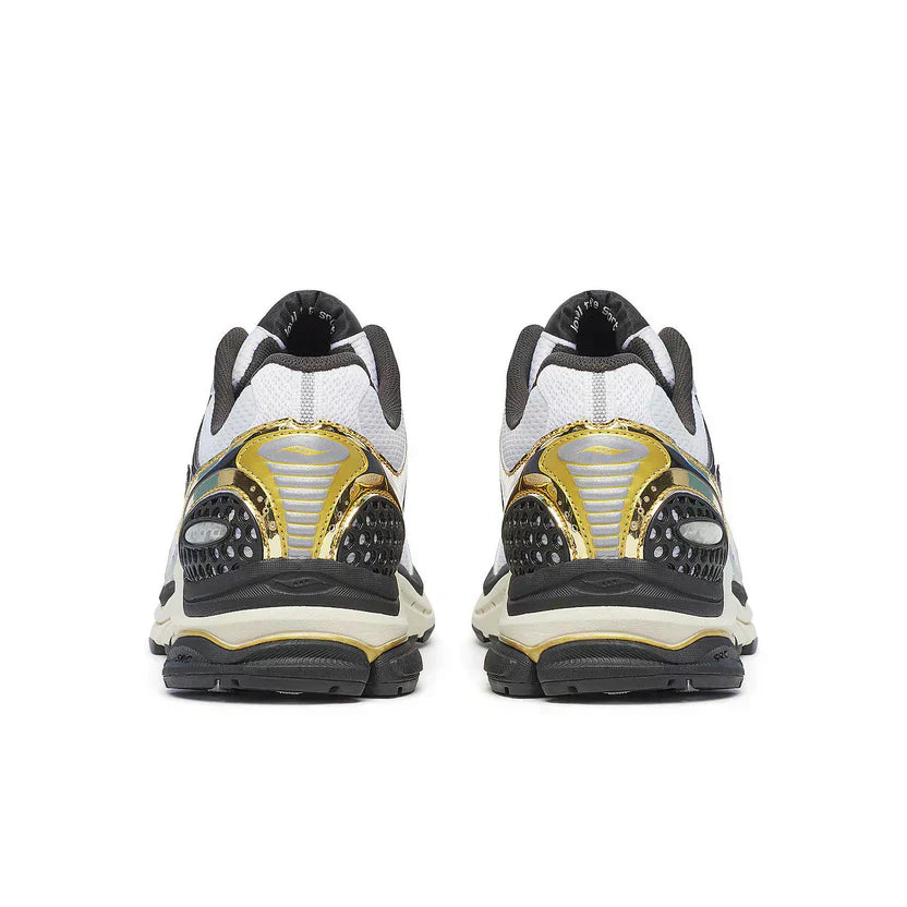 Omni 9 (white & Gold)